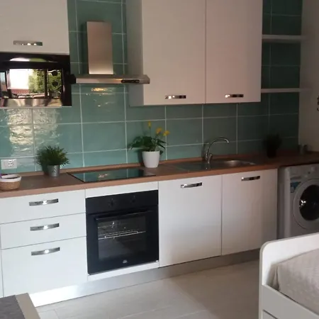 Casa Smeralda: Con Giardino E Vicino Al Mare 펜션 Punta Molara