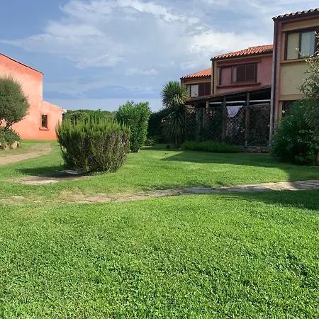 Casa Smeralda: Con Giardino E Vicino Al Mare * Punta Molara